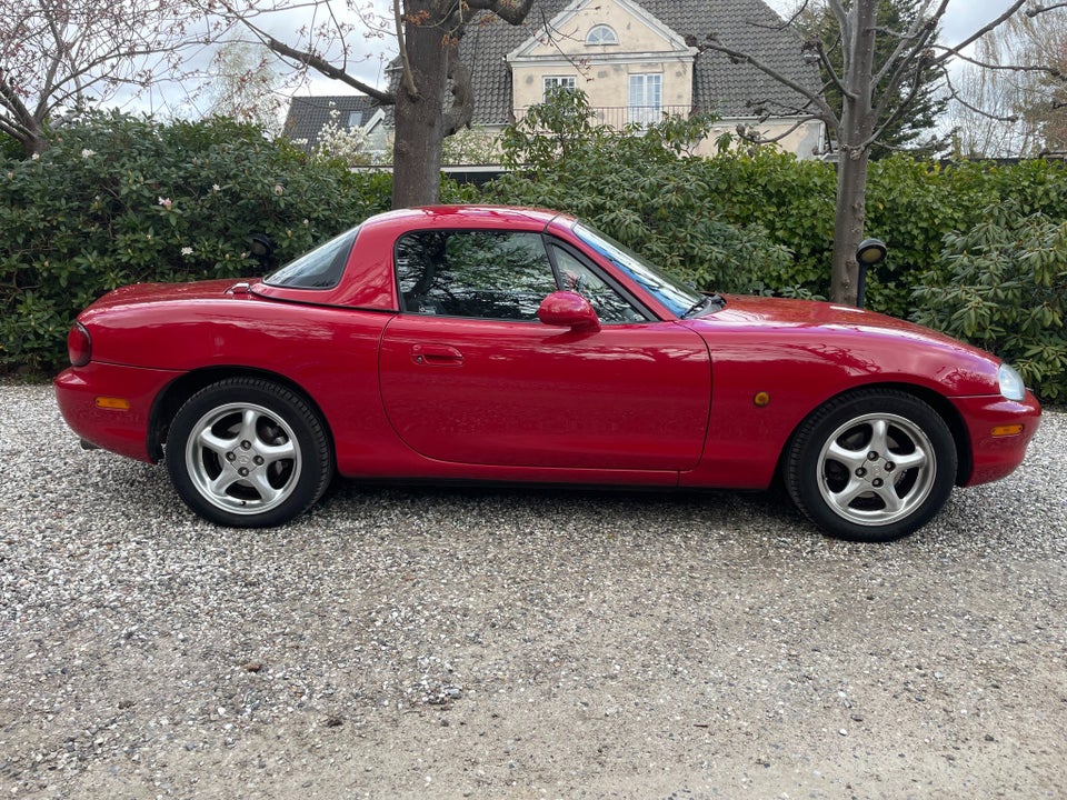 Mazda MX-5 1,8  2d