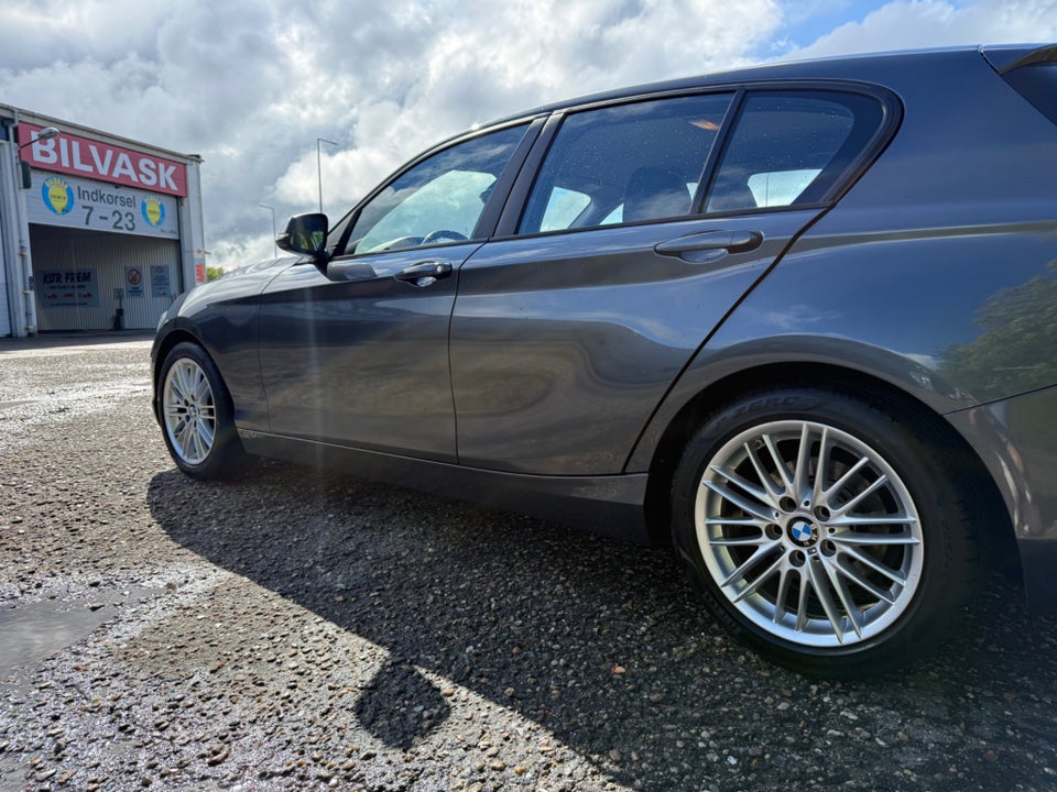 BMW 118i 1,5 Advantage aut. 5d