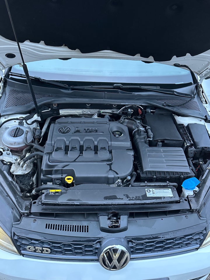 VW Golf VII 2,0 TDi 184 GTD DSG BMT 5d