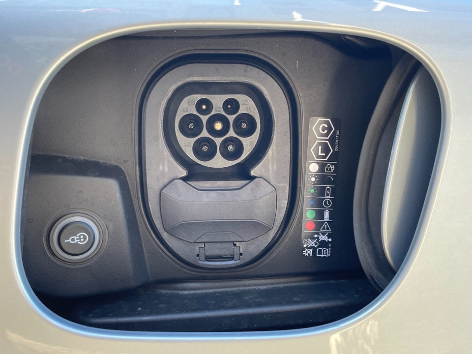 Porsche Macan Turbo 5d