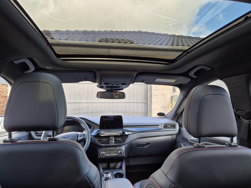 Ford Kuga 2,5 PHEV ST-Line CVT 5d