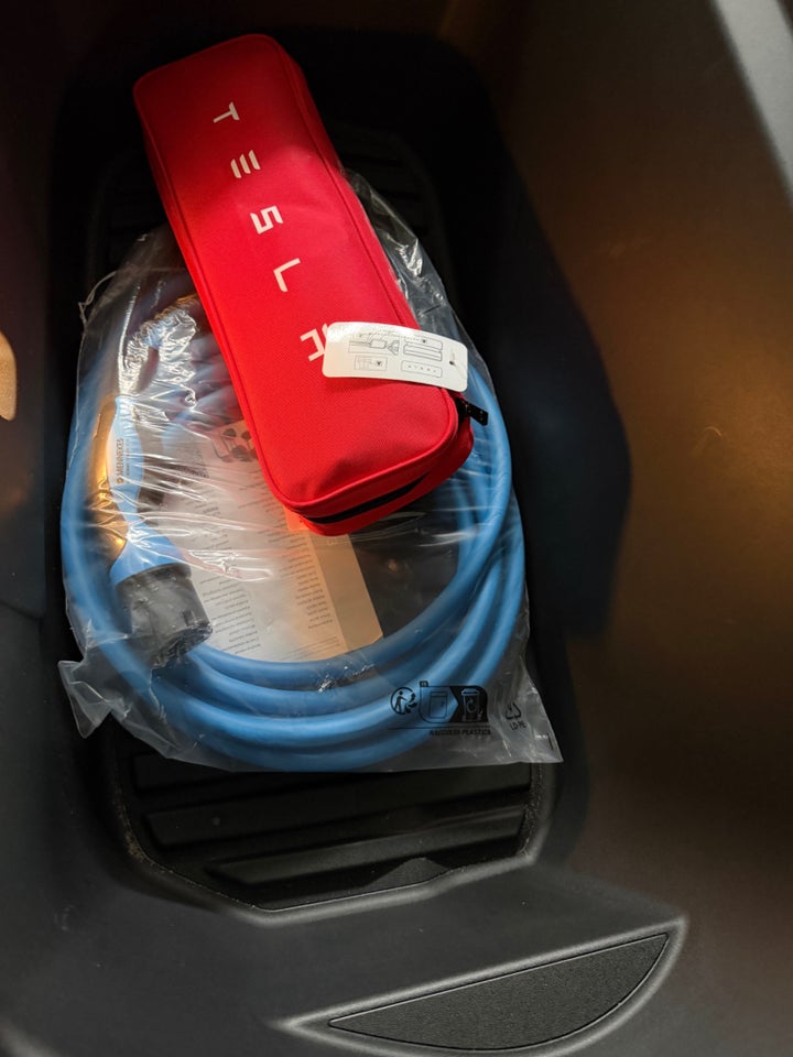 Tesla Model Y Long Range RWD 5d