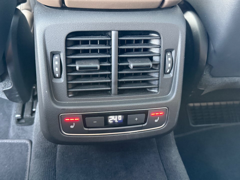 Audi e-tron GT quattro 4d