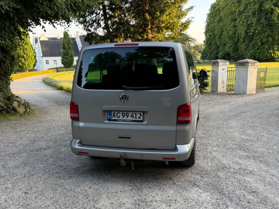 VW Caravelle 2,0 TDi 140 Comfortline DSG lang 4d