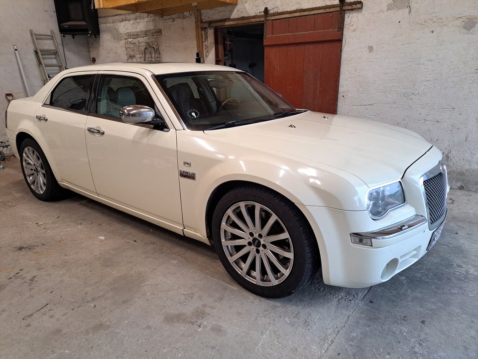 Chrysler 300C 5,7 Hemi aut. 4d