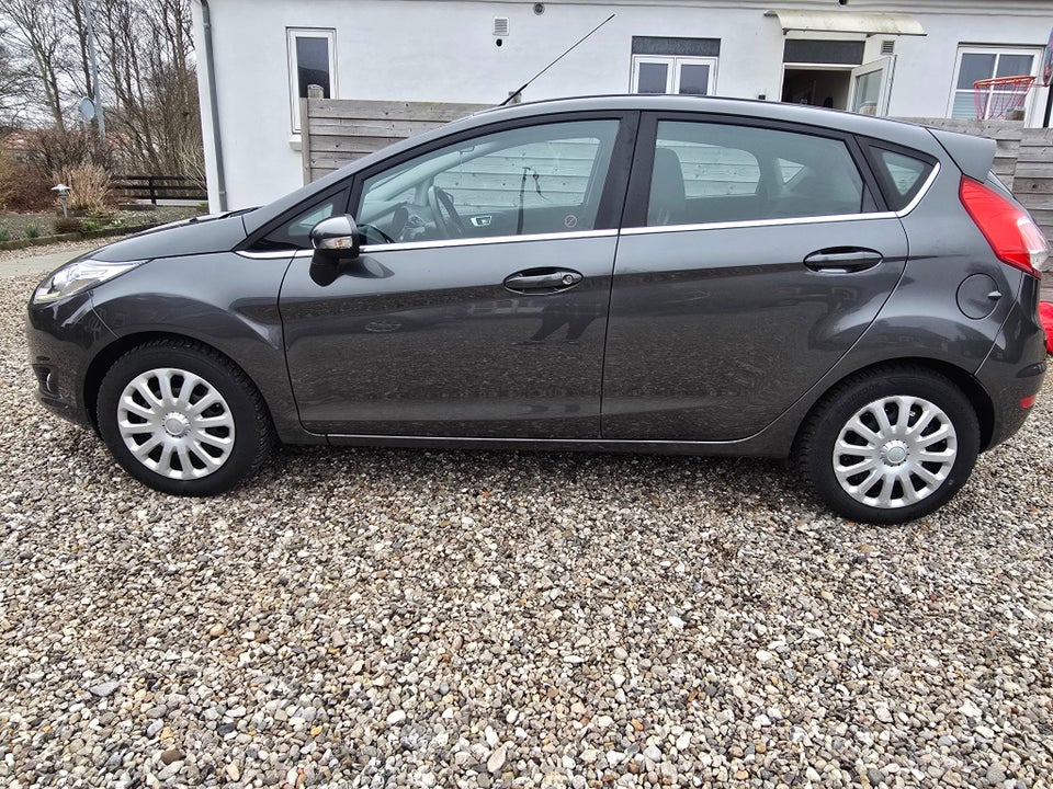 Ford Fiesta 1,5 TDCi 95 Titanium 5d