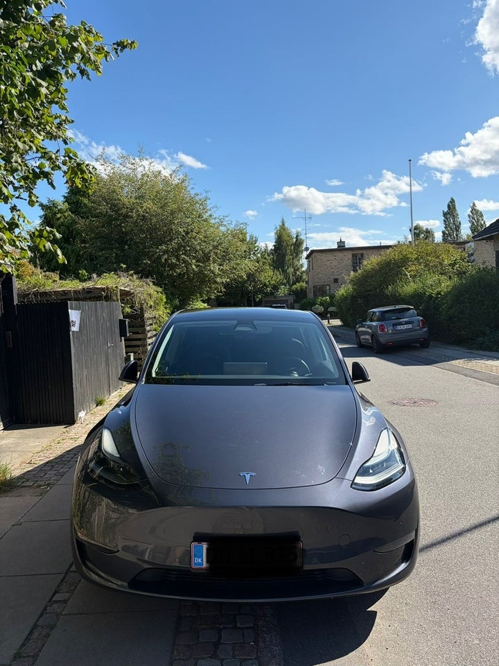Tesla Model Y Long Range AWD 5d
