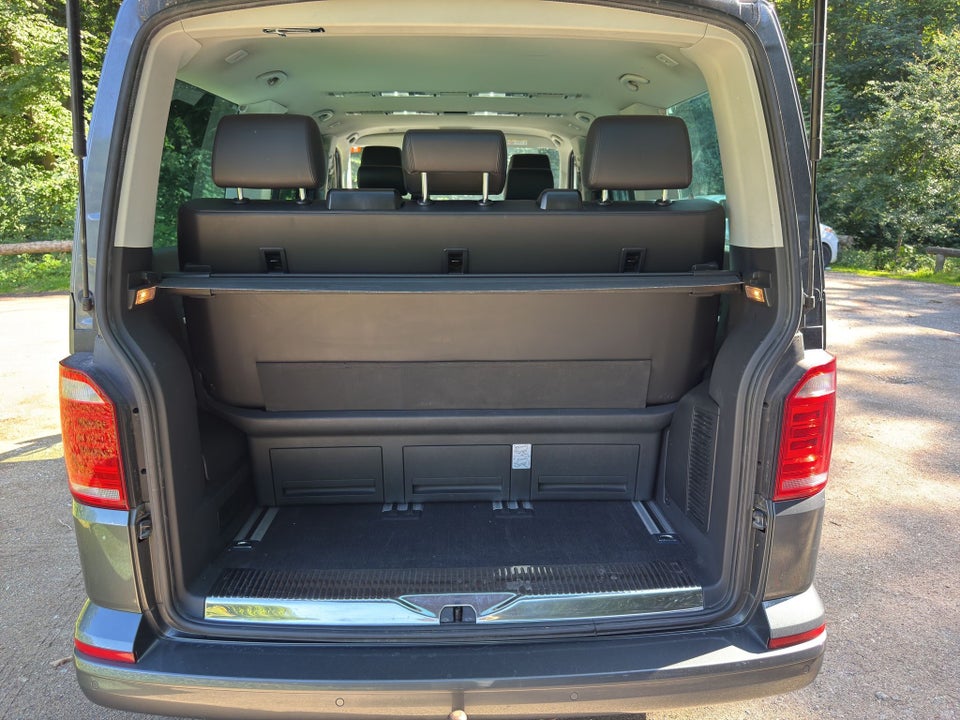 VW Multivan 2,0 TDi 204 Highline DSG kort