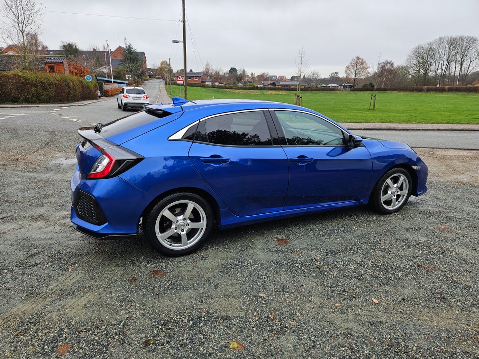 Honda Civic 1,0 VTEC Turbo Elegance CVT 5d