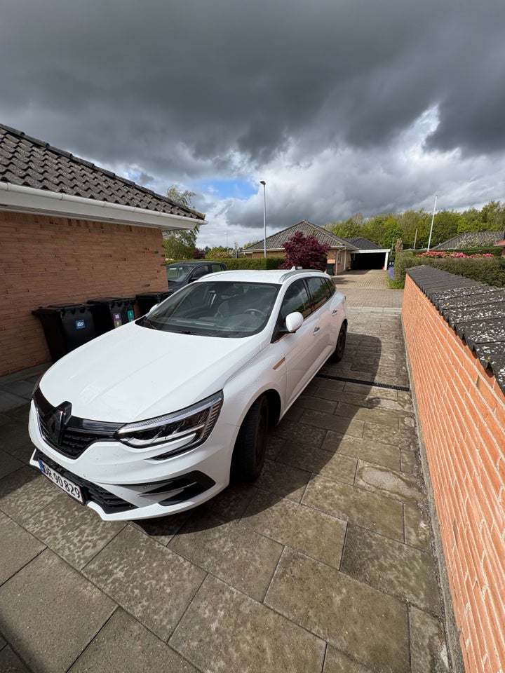 Renault Megane IV 1,6 E-Tech R.S. Line Sport Tourer 5d