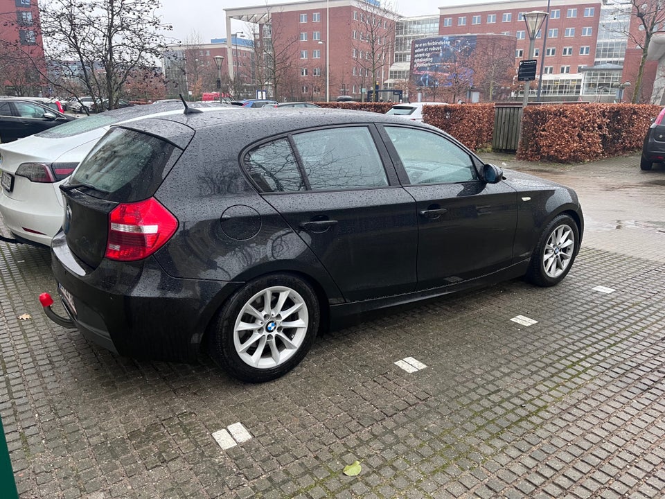 BMW 120i 2,0 aut. 5d