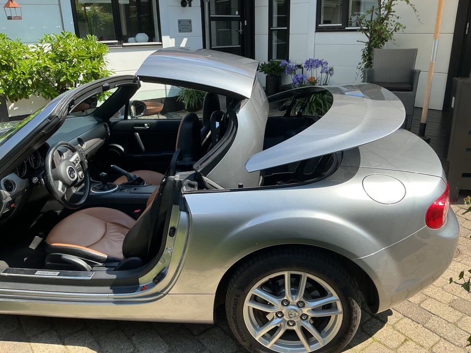 Mazda MX-5 1,8 Roadster 2d