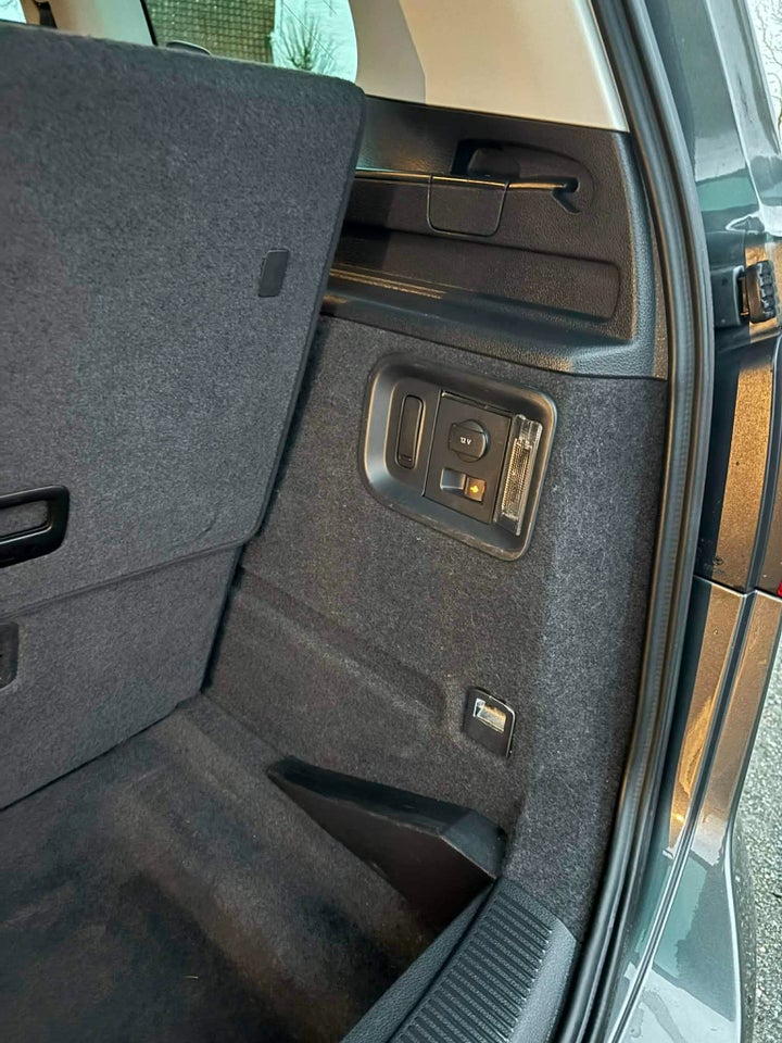 VW Sharan 2,0 TDi 170 Highline DSG 7prs 5d