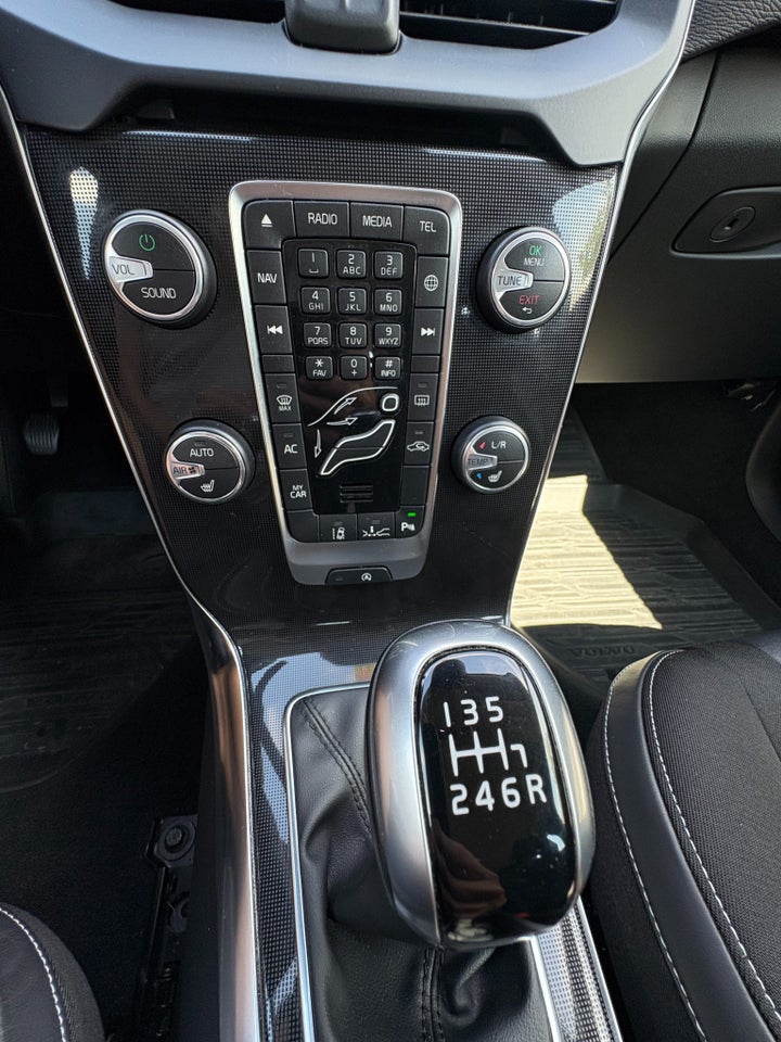 Volvo V40 2,0 D2 120 Business Advanced 5d