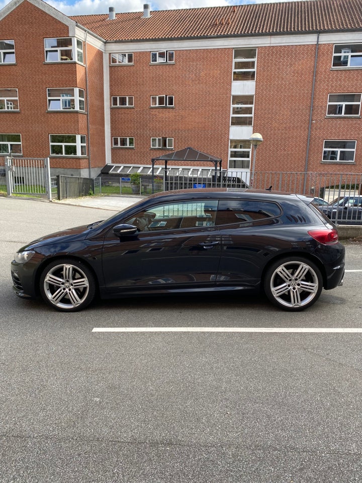 VW Scirocco 2,0 TSi 265 R Sport DSG Van 3d