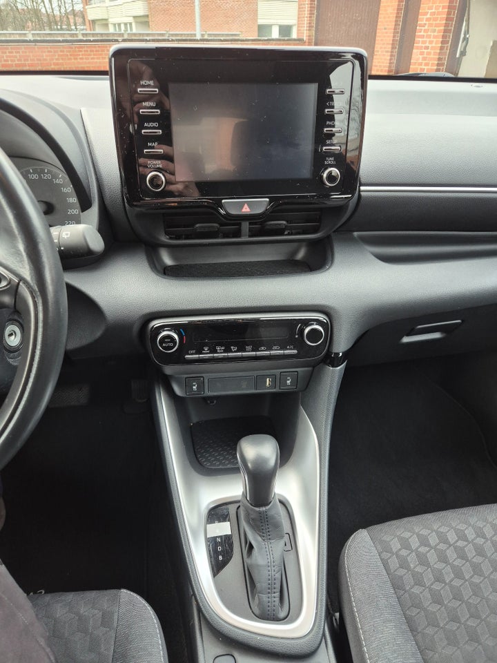 Mazda 2 1,5 Hybrid Pure CVT 5d