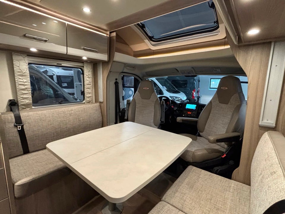 LMC Element T 748 2,3 MJT 140 3d