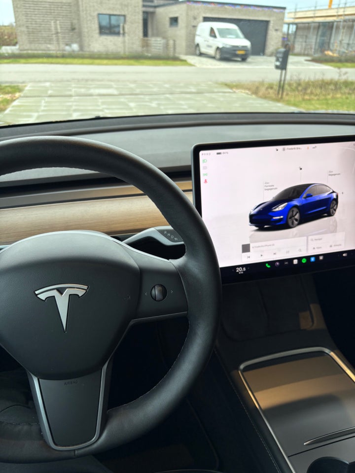 Tesla Model 3 Standard Range+ RWD 4d