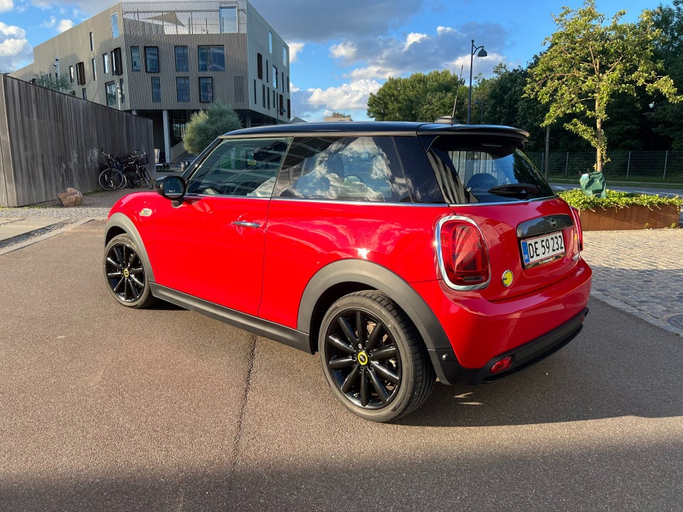 MINI Cooper SE Maximise 3d