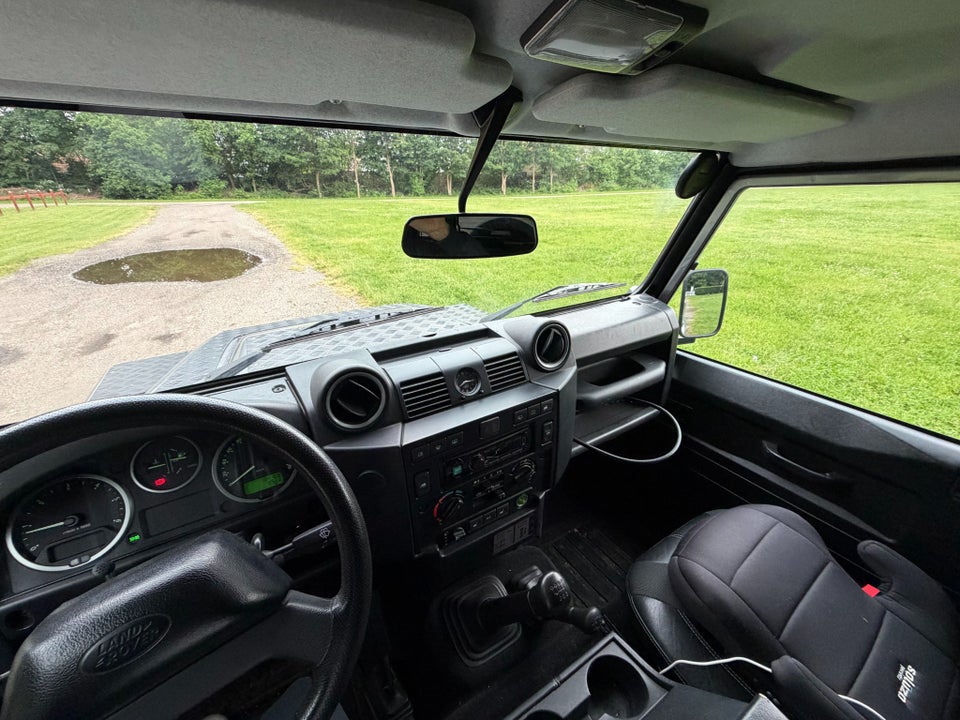 Land Rover Defender 110 2,2 TD4 110 " SW SE Van 5d