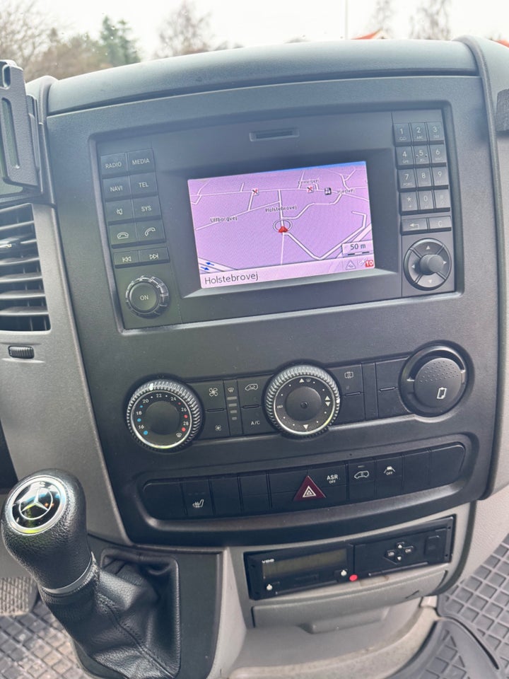 Mercedes Sprinter 516 2,2 CDi R2 Chassis aut. 2d