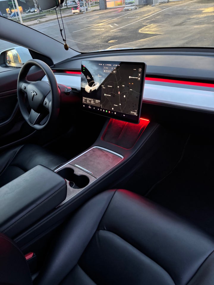 Tesla Model 3 Standard Range+ RWD 4d