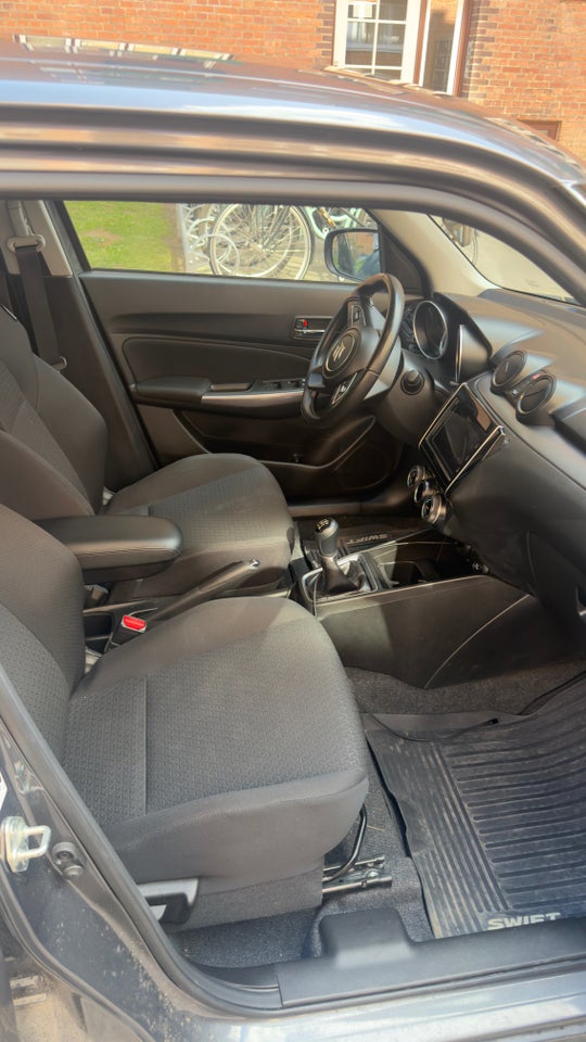 Suzuki Swift 1,2 mHybrid Exclusive 5d
