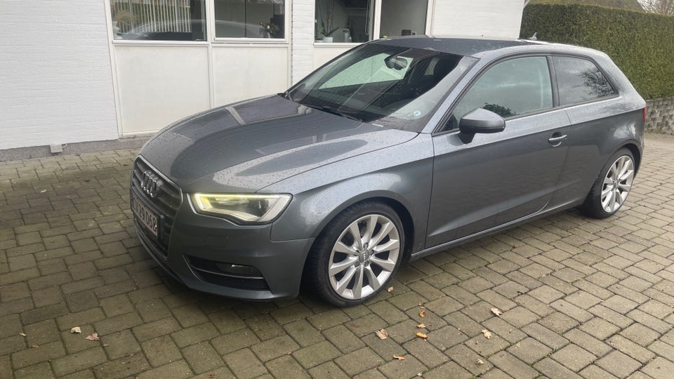 Audi A3 2,0 TDi 150 Attraction S-tr. 3d