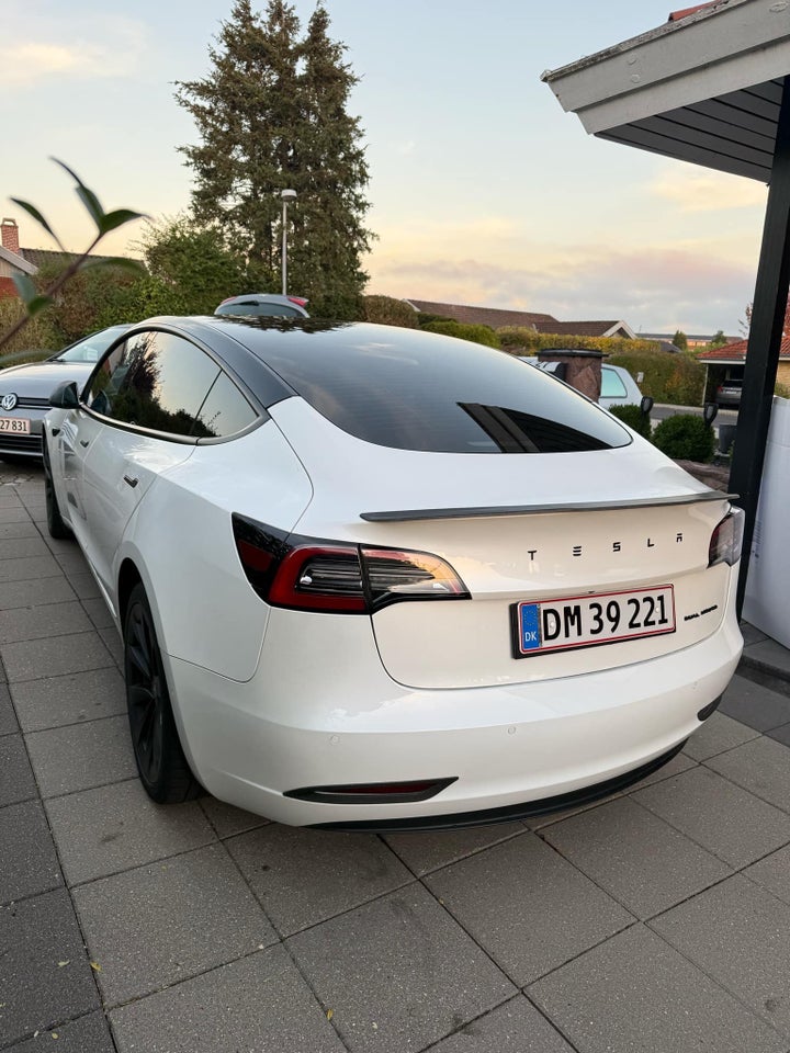 Tesla Model 3 Long Range AWD 4d