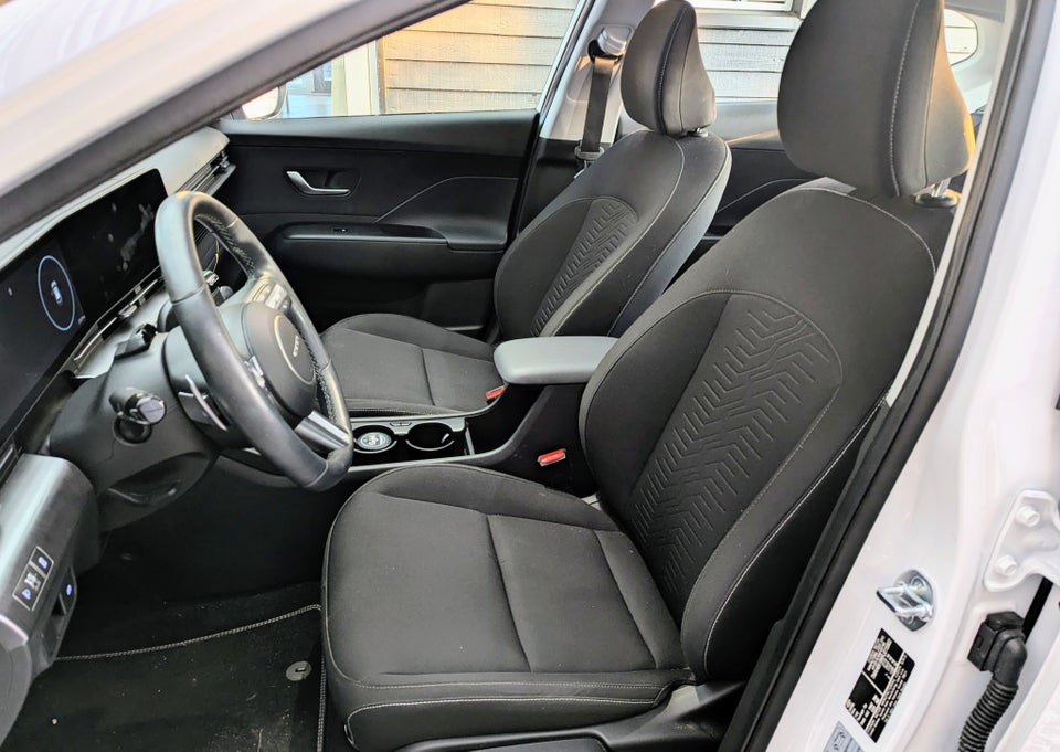 Hyundai Kona 48 EV Essential 5d