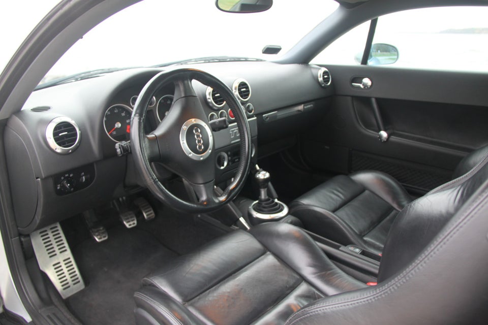 Audi TT 1,8 T 225 Coupé quattro 2d