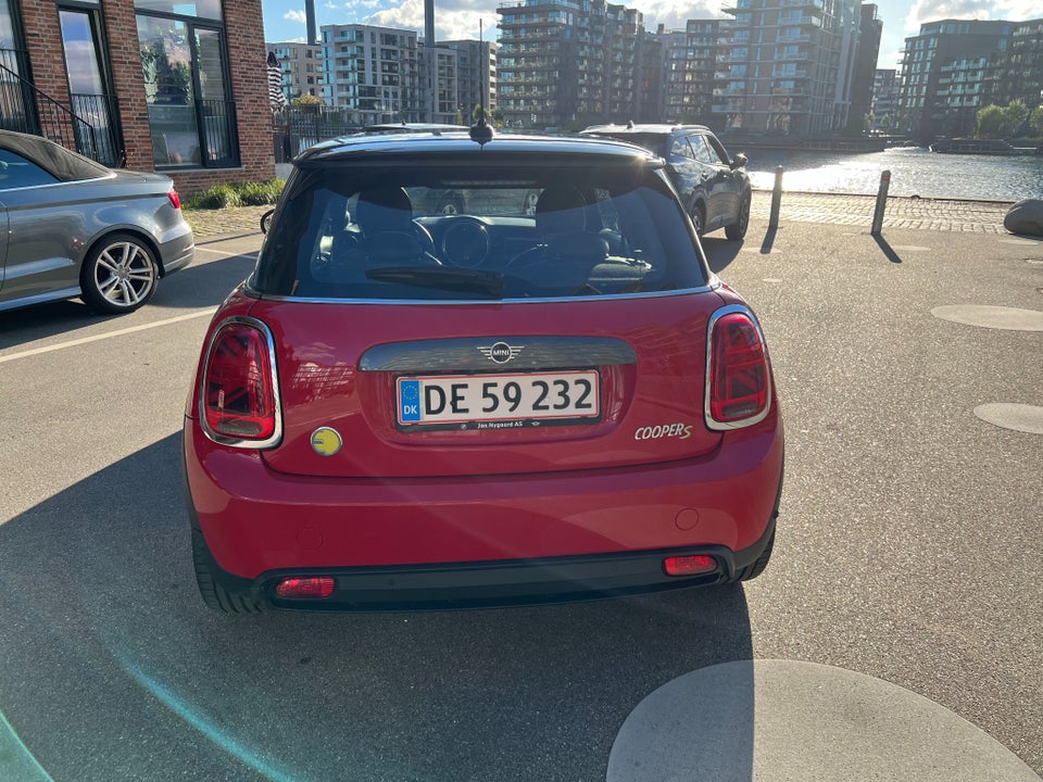 MINI Cooper SE Maximise 3d