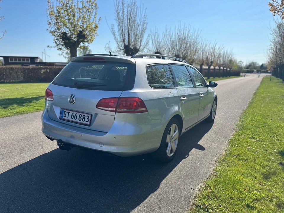 VW Passat 2,0 TDi 140 Highline Variant DSG BMT 5d