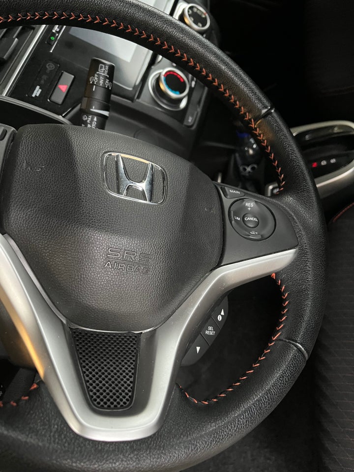 Honda Jazz 1,5 i-VTEC Dynamic CVT 5d