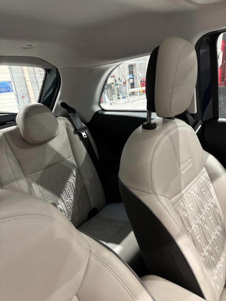 Fiat 500e 42 la Prima Sky 3d