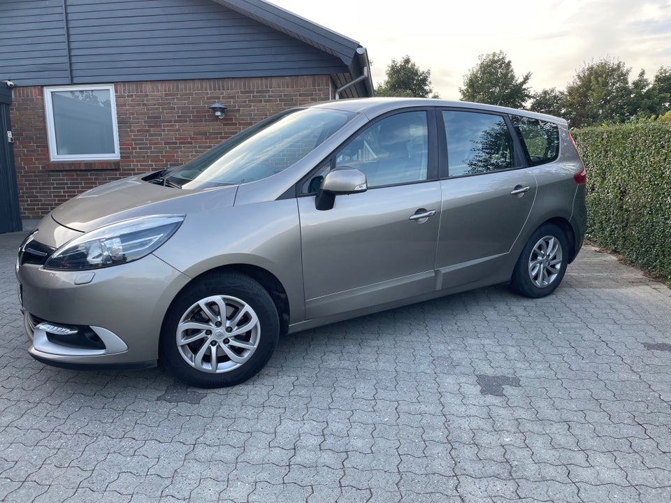 Renault Grand Scenic III 1,6 dCi 130 Dynamique 7prs 5d