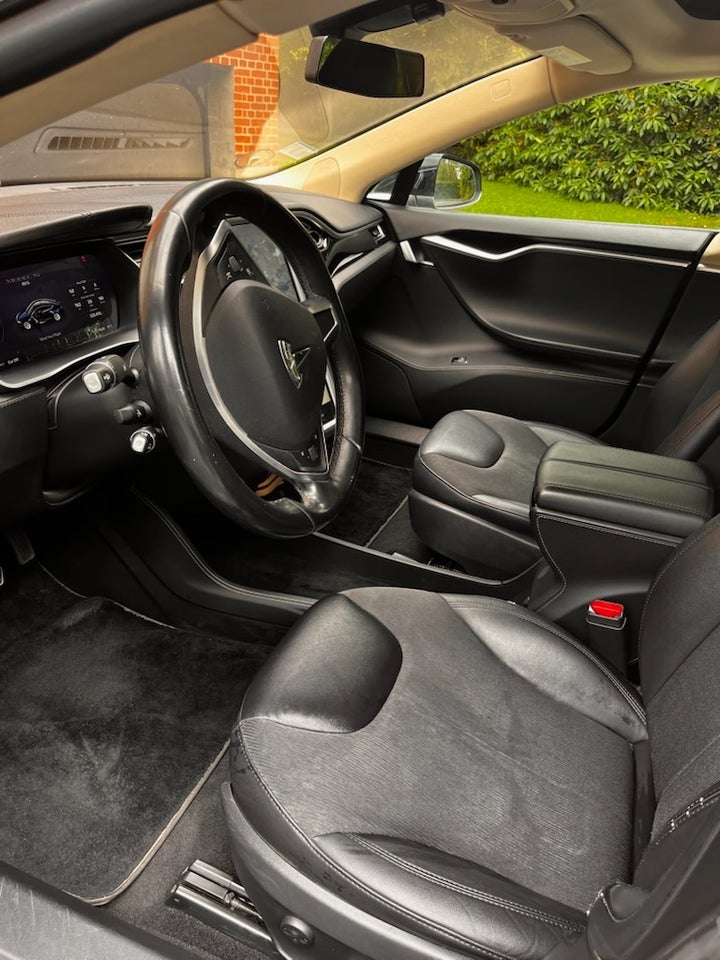 Tesla Model S 85 5d