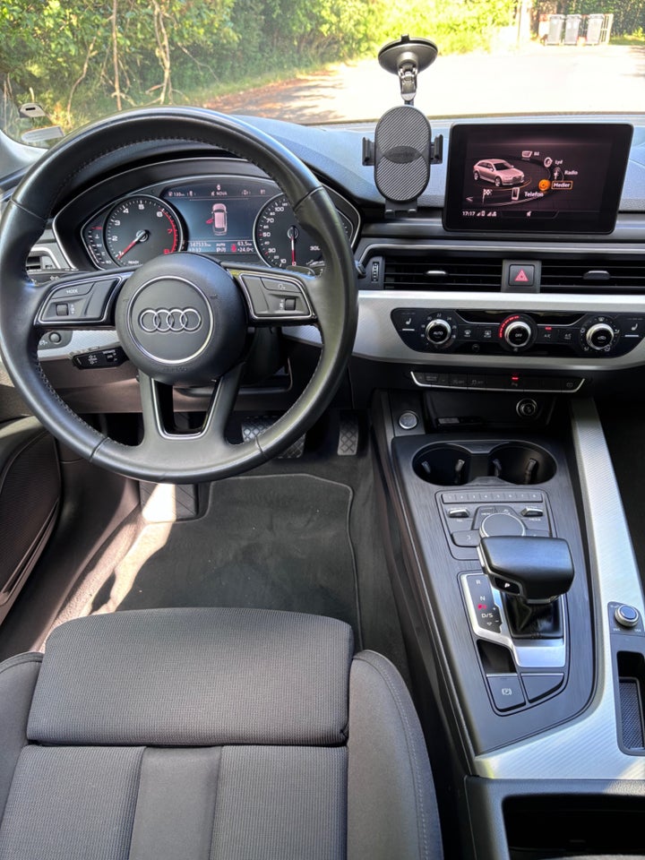 Audi A4 40 TFSi Sport Prestige Tour Avant S-tr. 5d