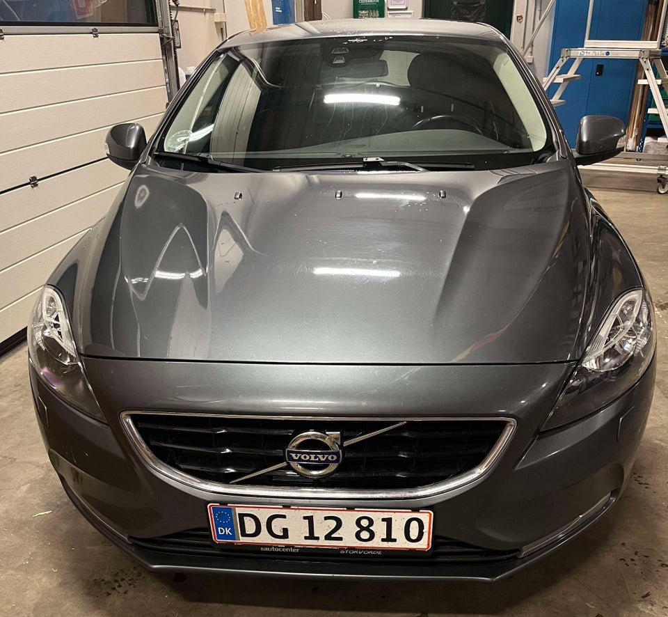 Volvo V40 1,6 D2 115 Kinetic 5d