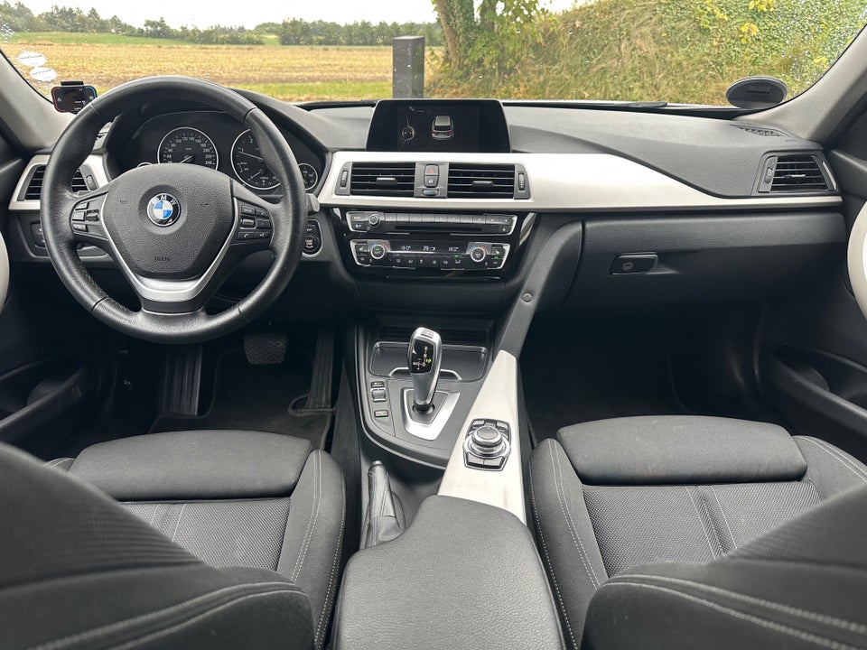 BMW 318d 2,0 Touring aut. 5d