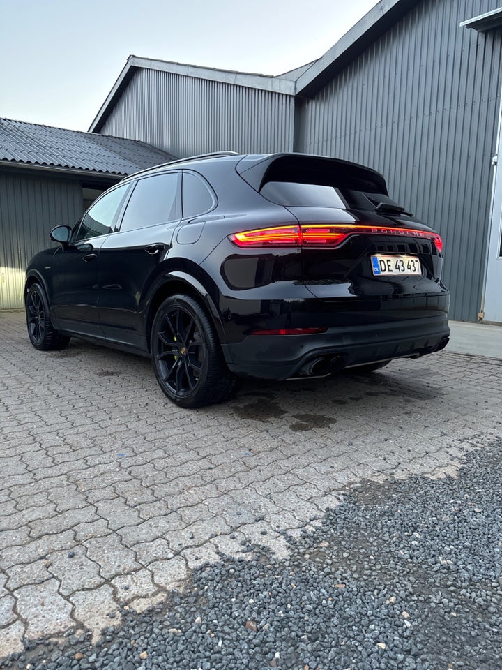 Porsche Cayenne 3,0 E-Hybrid Tiptr. 5d