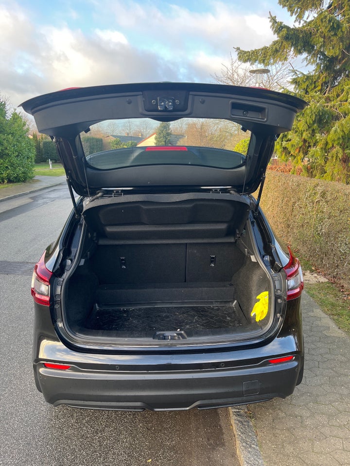 Nissan Qashqai 1,3 Dig-T 140 Visia 5d