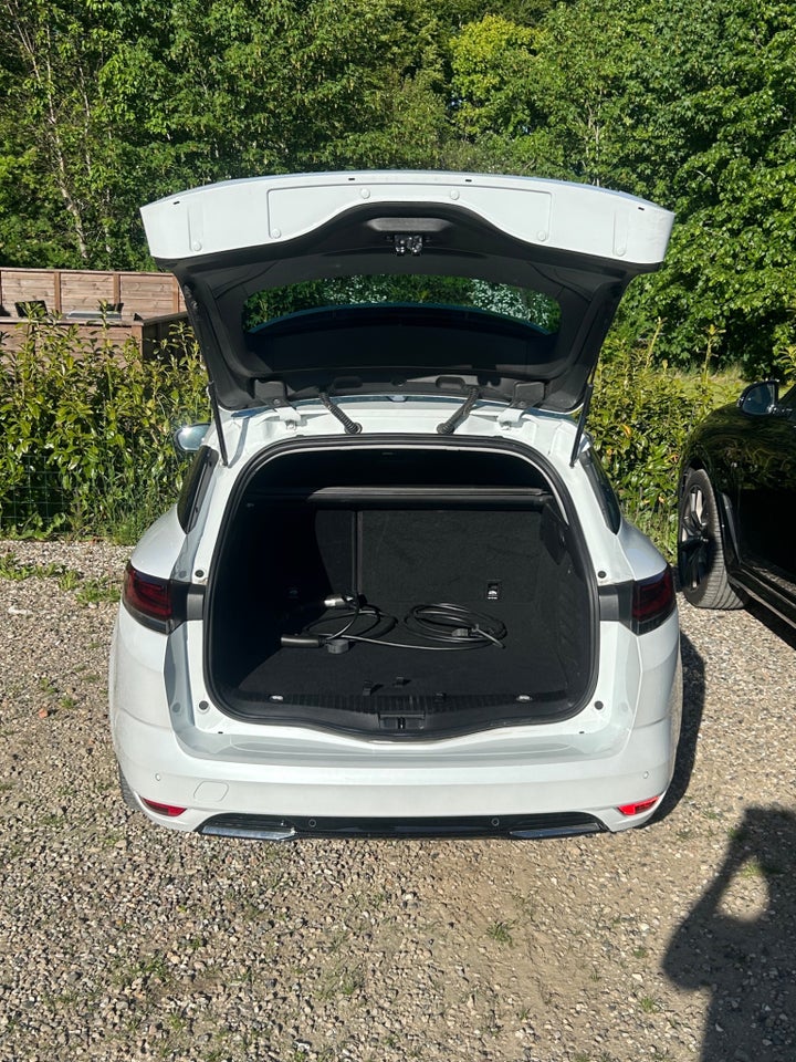 Renault Megane IV 1,6 E-Tech Intens Sport Tourer 5d