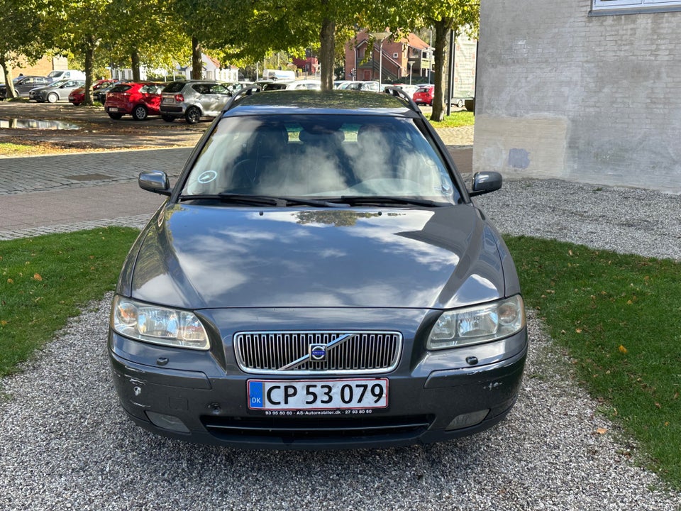 Volvo V70 2,4 170 Kinetic 5d