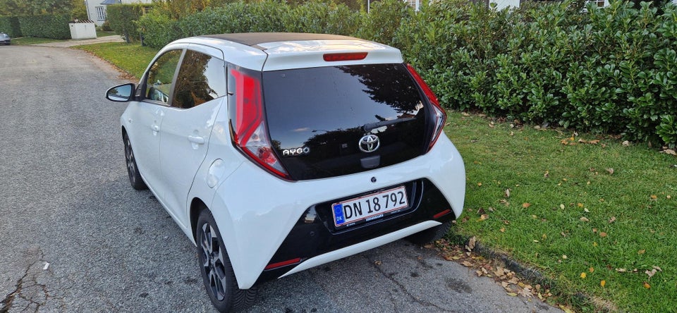 Toyota Aygo 1,0 VVT-i x-sky 5d