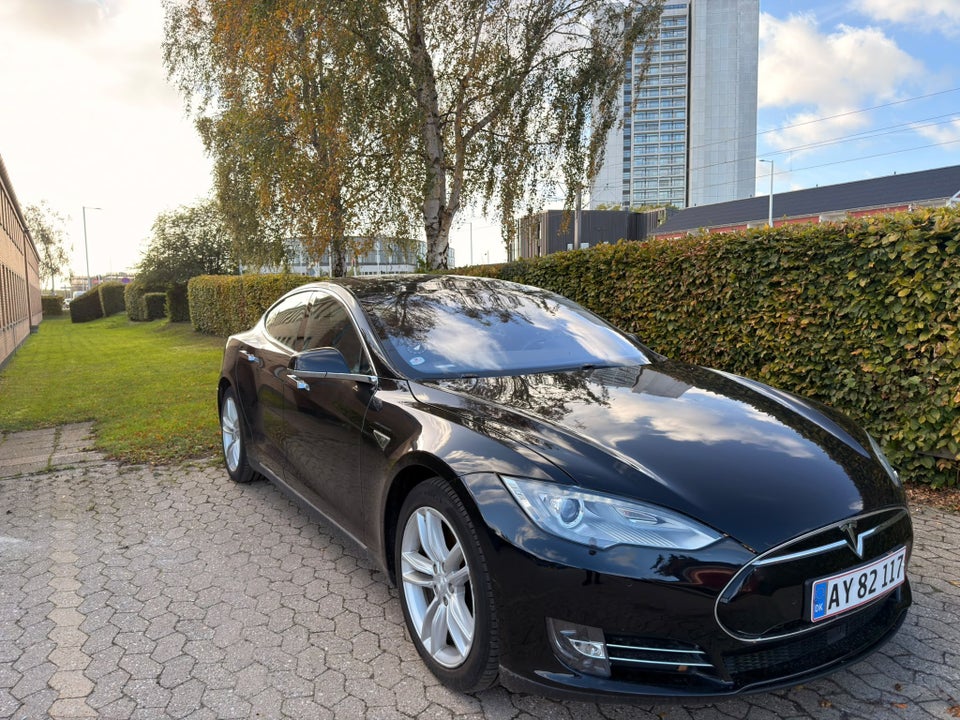 Tesla Model S 85D 5d