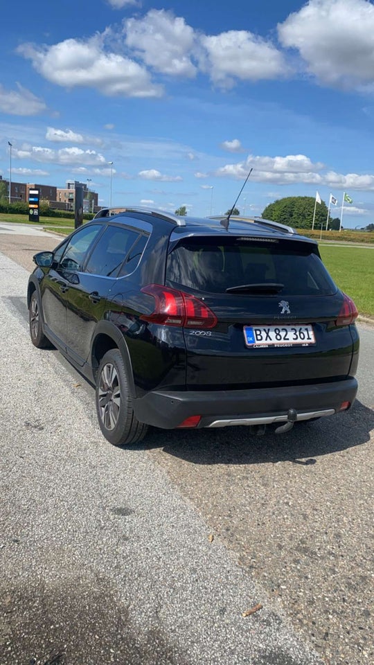 Peugeot 2008 1,6 BlueHDi 100 Allure Sky 5d