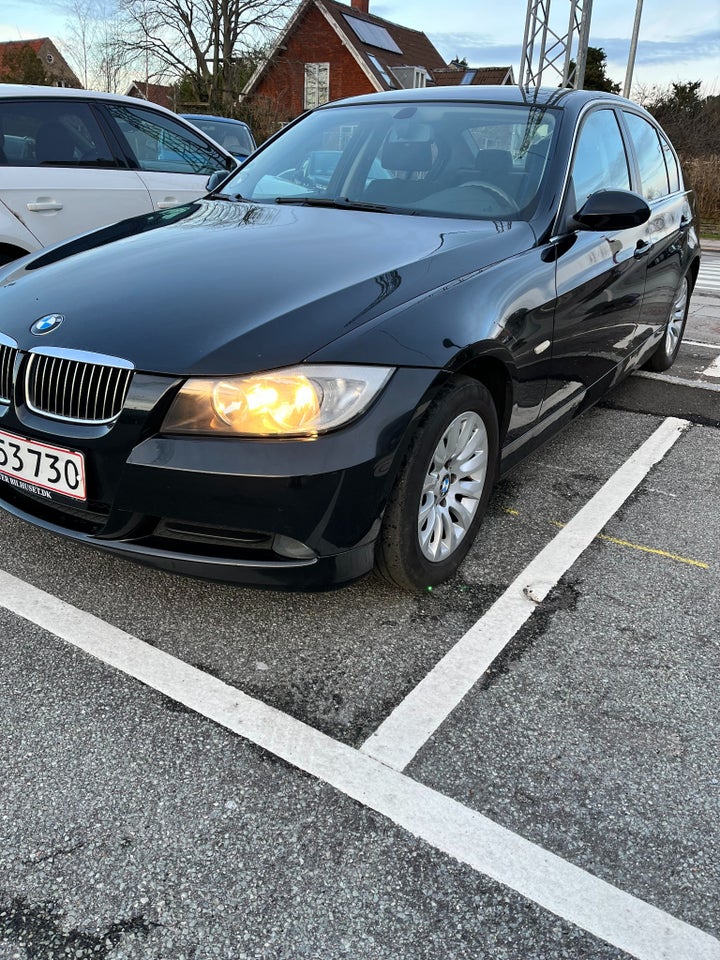 BMW 318i 2,0  4d