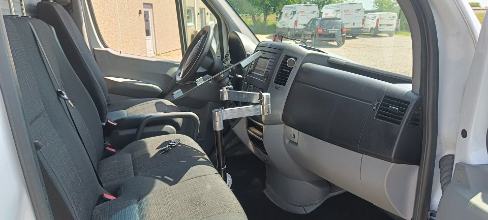 Mercedes Sprinter 319 3,0 CDi R2 Kassevogn 5d