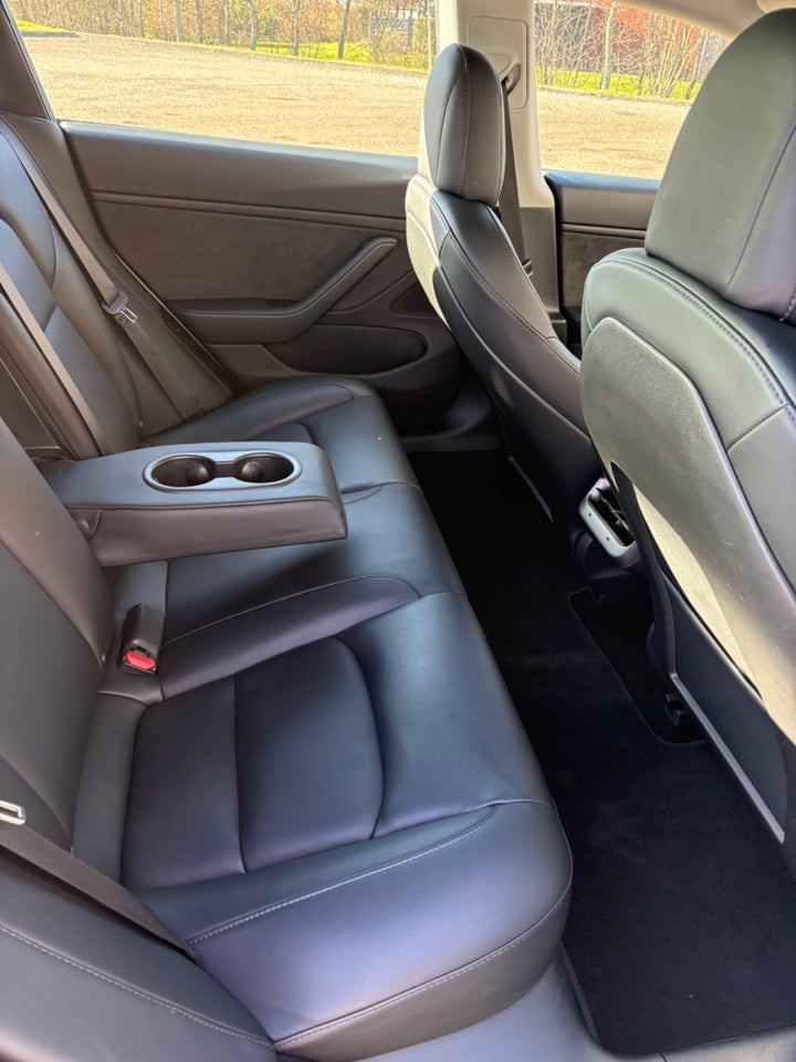 Tesla Model 3 Performance AWD 4d